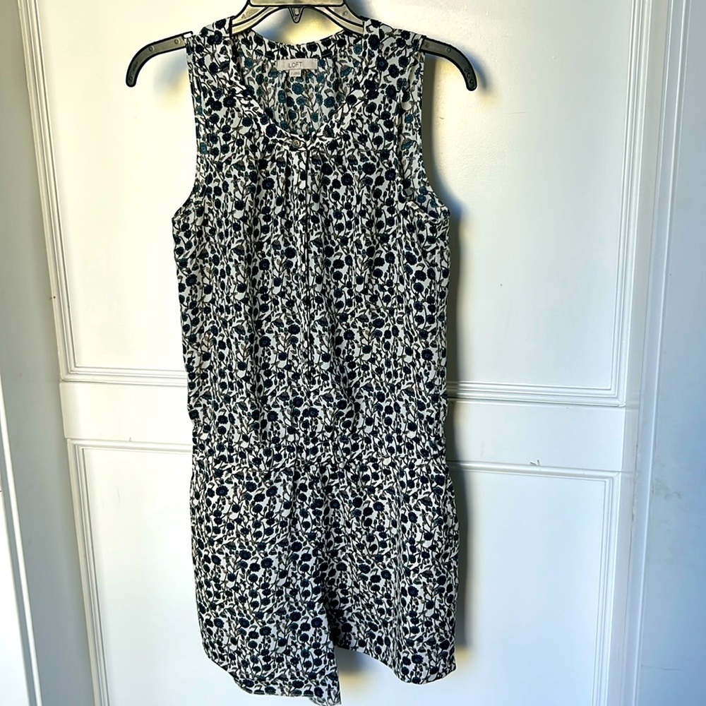 LOFT Floral Jumpsuit romper Shorts Outfit Womens size 2